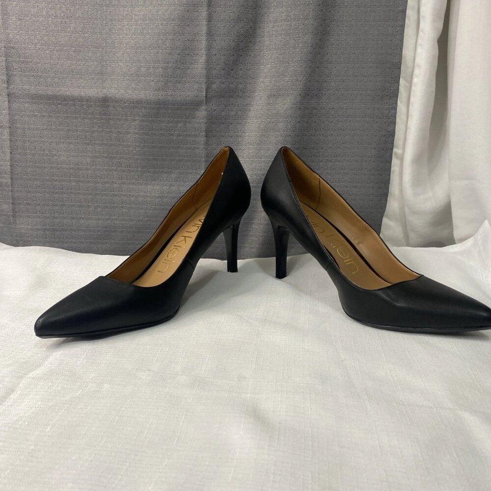 Calvin Klein Nilly Women's Black Leather Heels Size 10